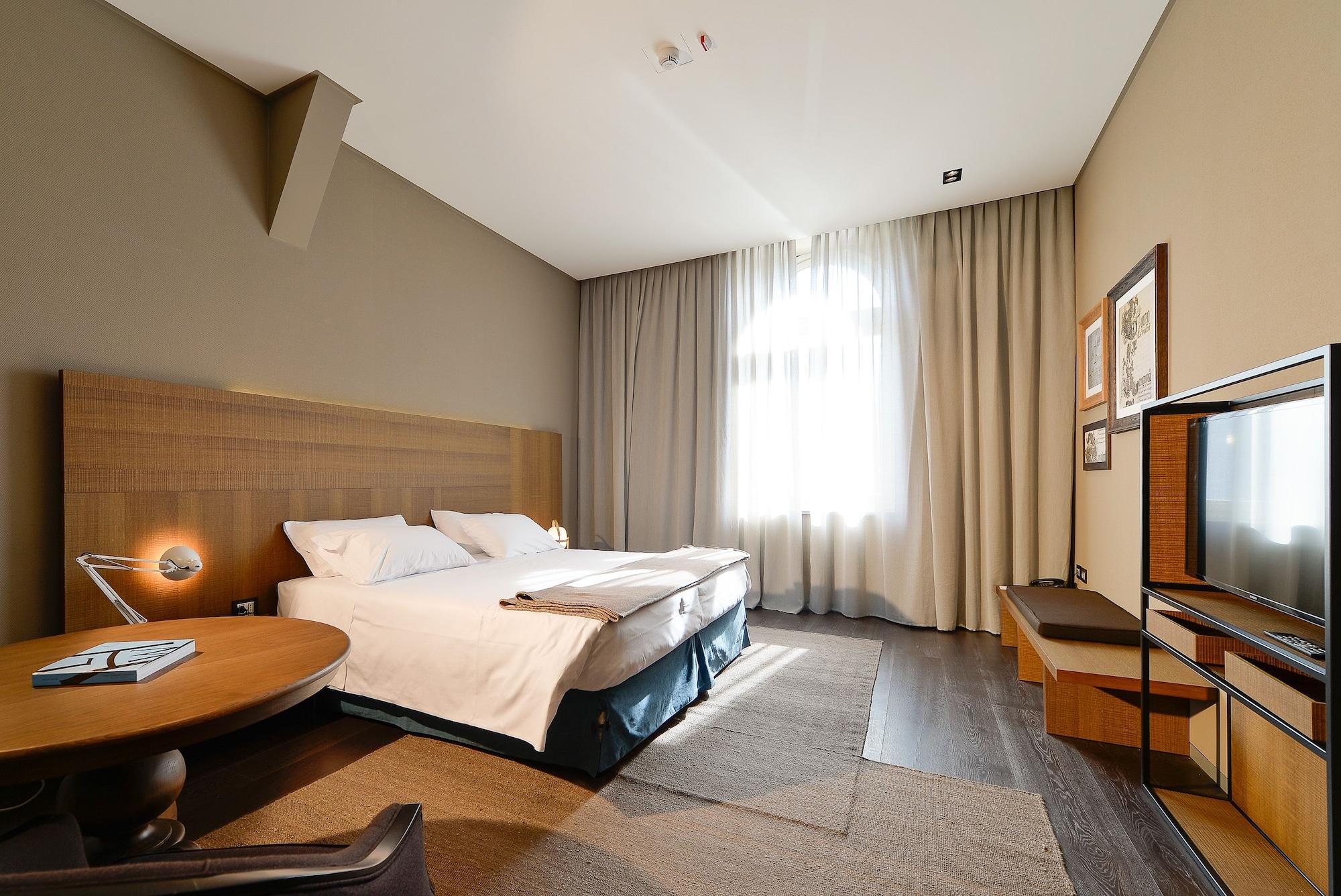 Grand Billia Hotel 5*